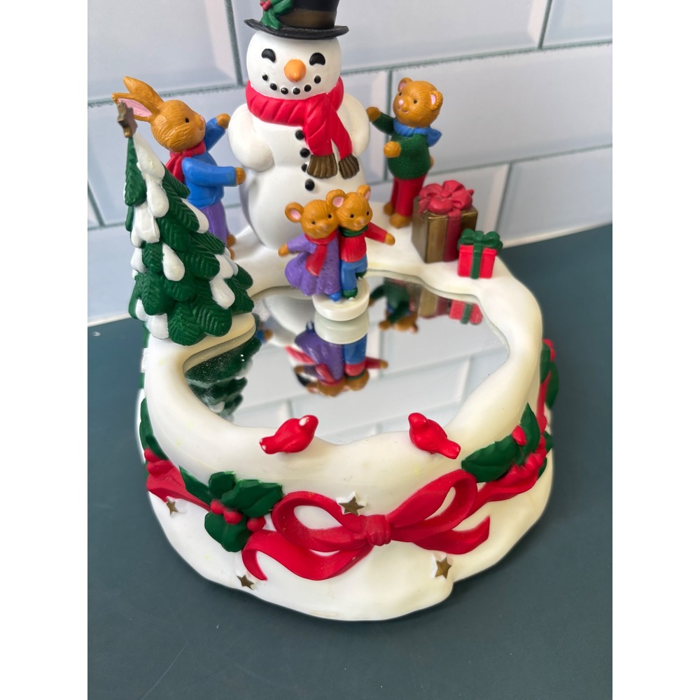 Vtg Avon Christmas Snowman Skating Spinning Animals Mirrored Wind Up Music Box
